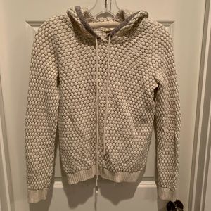 ✖️SOLD✖️Anthropologie Sleeping on Snow Hoodie